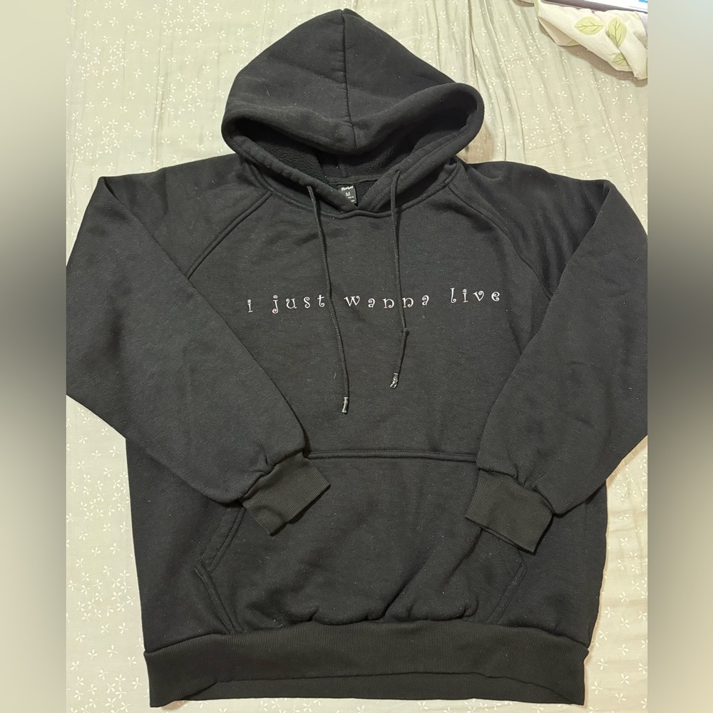 Mens Black hoodie “I just wanna live”.